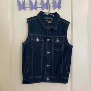 EUC | French Toast Denim girl’s‎ dark wash denim buttoned vest — large